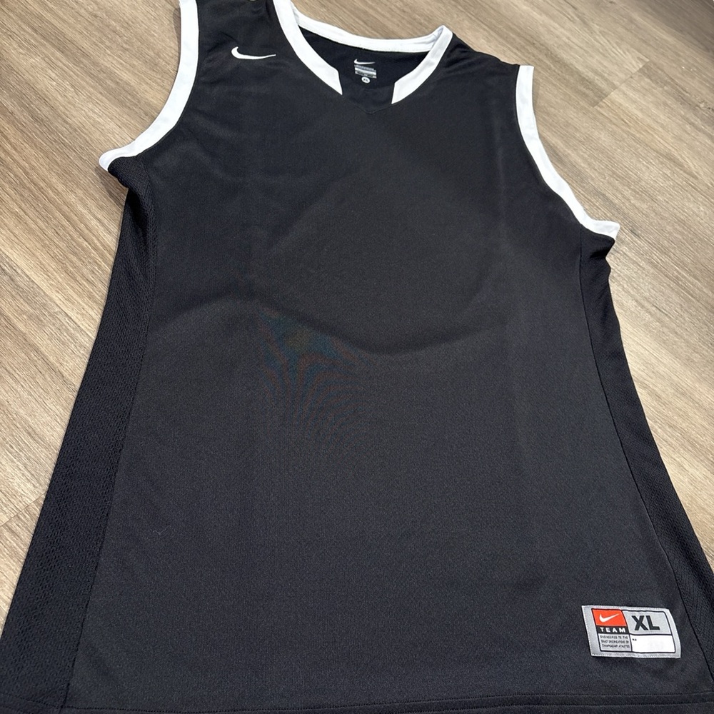 Nike Black Sleeveless Athletic Top